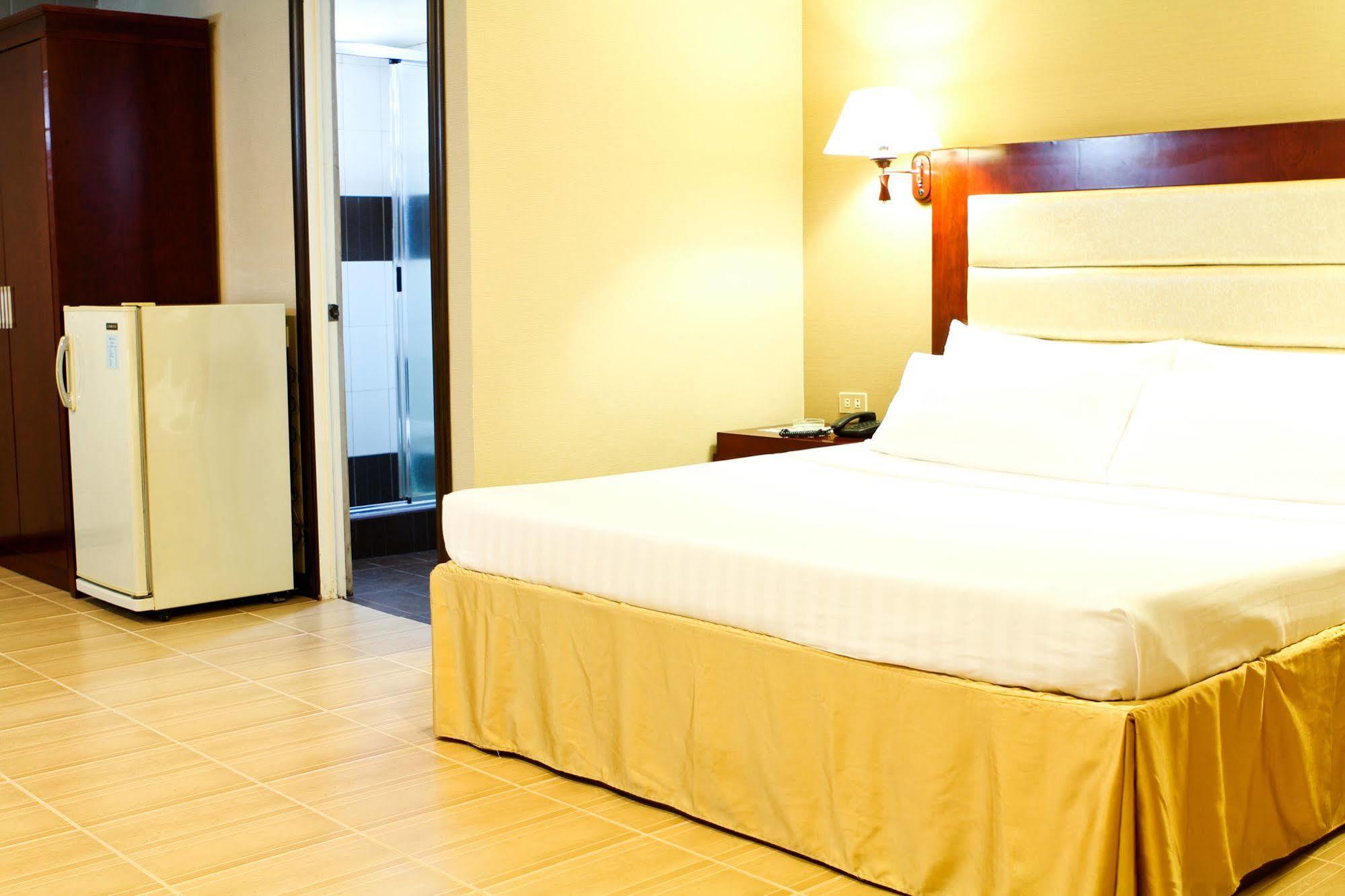 Star Plaza Hotel Dagupan City Kültér fotó